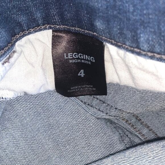 Express High Rise Legging Jeans Size 4 Medium Wash Distressed Hem Womens Denim - Picture 3 of 11